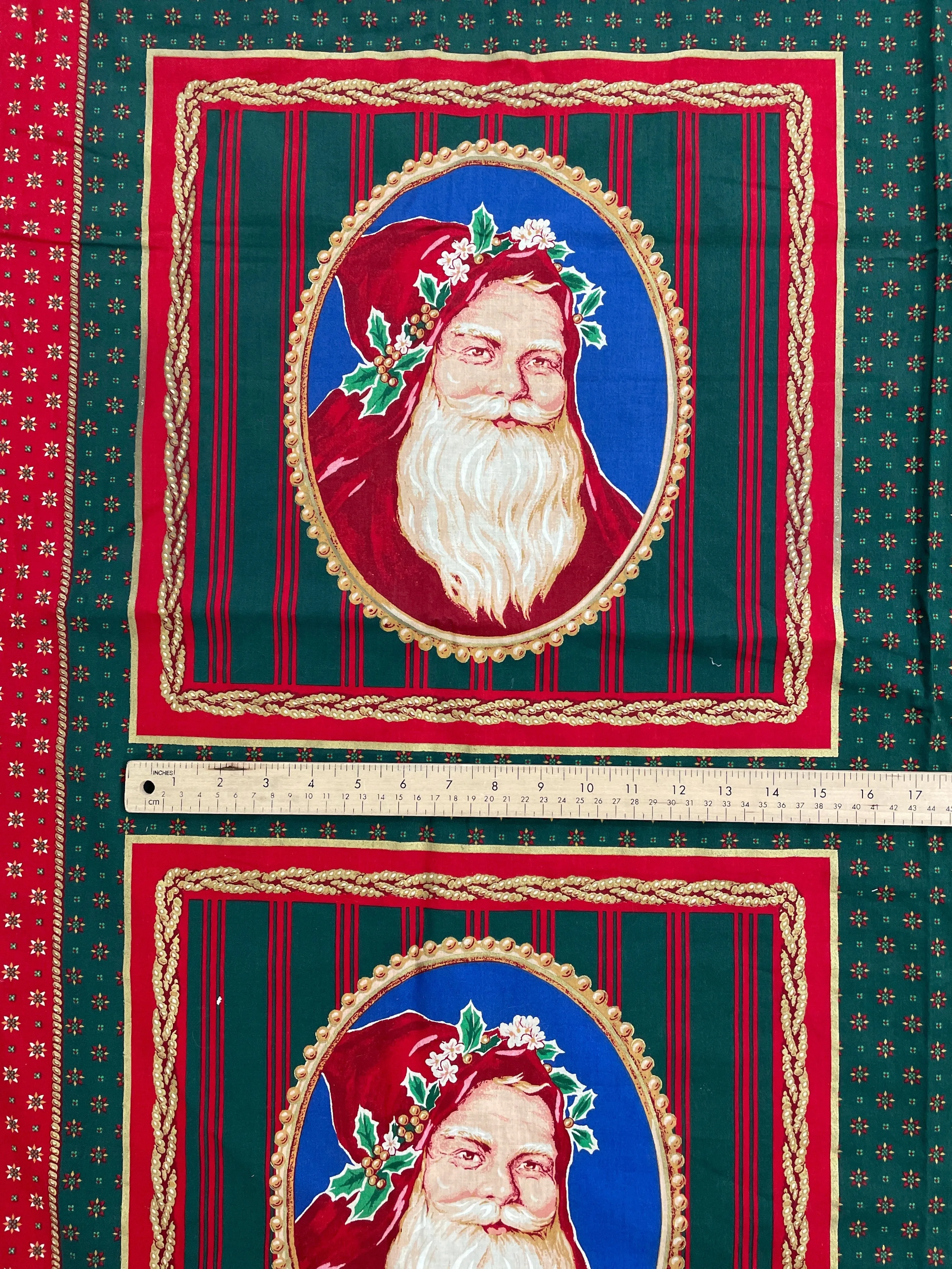 2 7/8 YD Quilting Cotton Vintage - Santa Claus