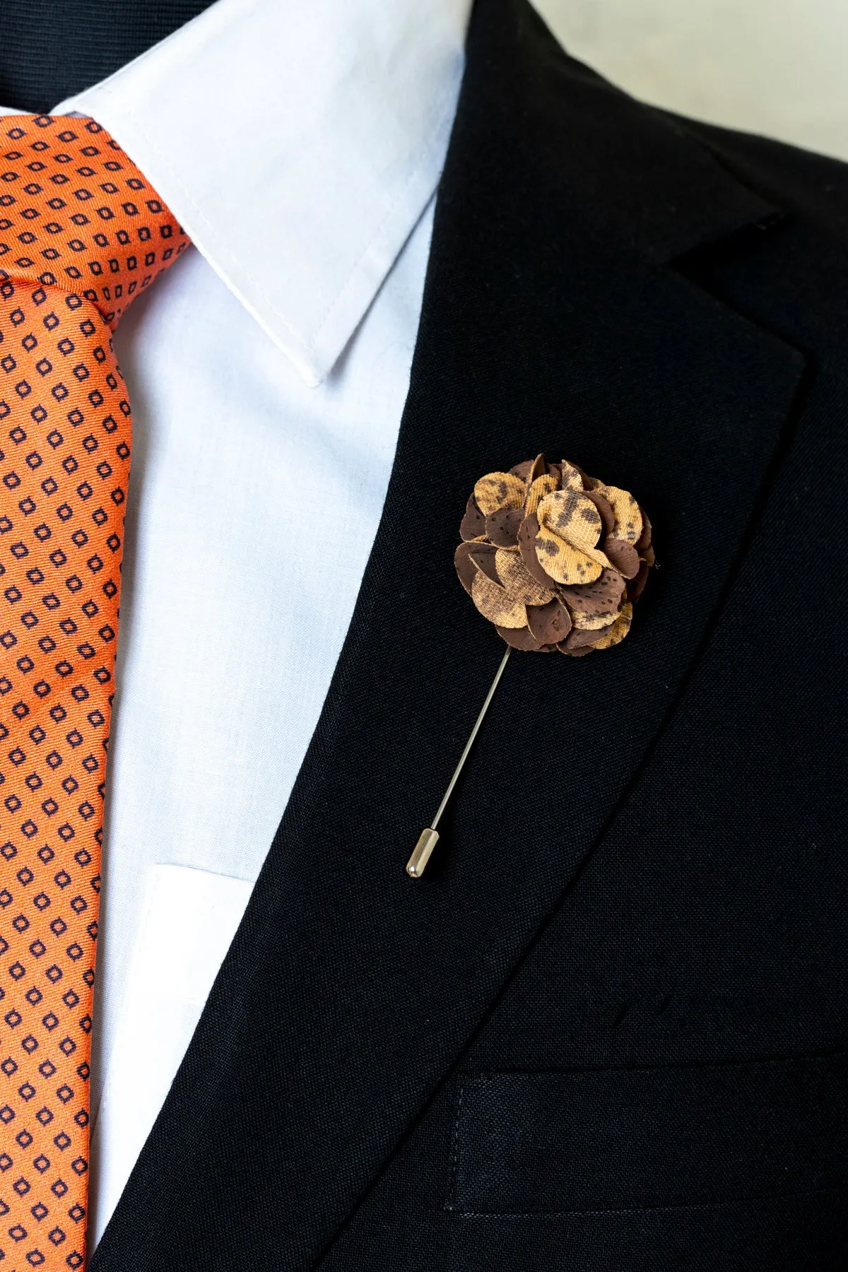 Chokore Brown Splatter Lapel Pin