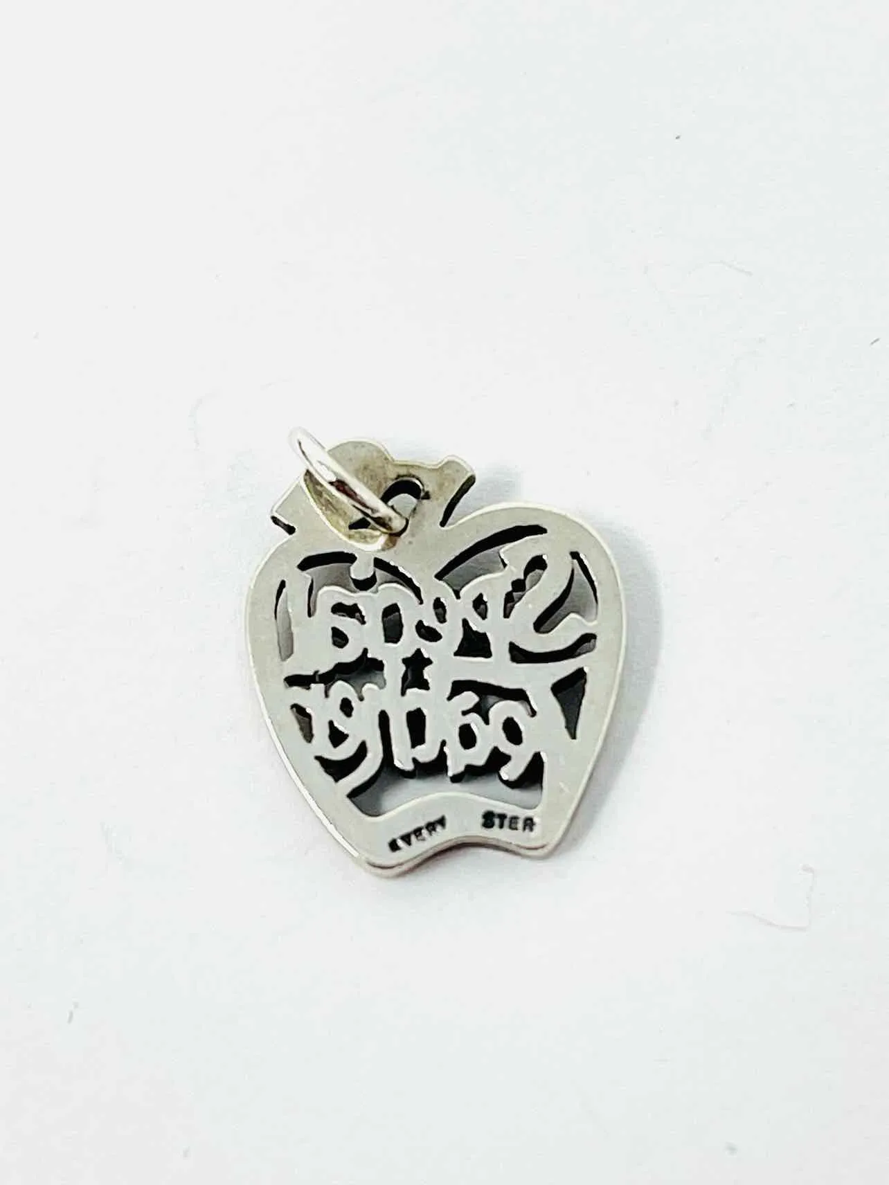 James Avery Silver Apple Sterling Silver Retired Jewelry Charm